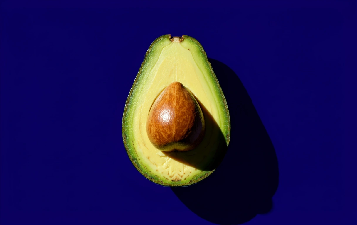 Technische Ansicht einer Avocado als Symbol für gesunde Fette